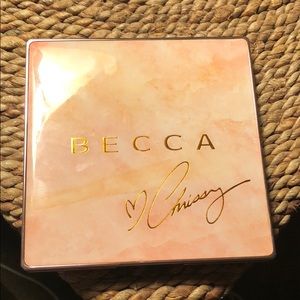 Becca x Chrissy teigen glow face palatte